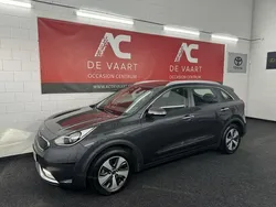 Grijs Gebruikt 2017 Kia Niro SUV | € 13.250 (Eerlijke prijs)