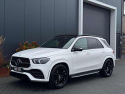 Wit (metallic) Gebruikt 2019 Mercedes GLE350 AMG SUV | € 45.995