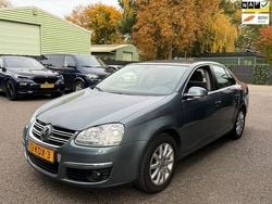 Groen Gebruikt 2009 VW Jetta Comfortline Sedan | € 6.999 (Duur)