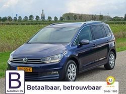 Blauw Gebruikt 2020 VW Touran Highline MPV | € 24.995 (Eerlijke prijs)