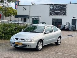 Gebruikt 2002 Renault Mégane II Coupé | € 1.150