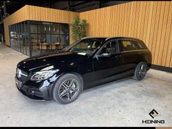 Zwart, metallic lak Gebruikt 2020 Mercedes C300 Business Stationwagen | € 29.950 (Eerlijke prijs)