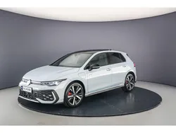 Blauw Nieuw 2025 VW Golf VIII GTE Hatchback | € 49.900