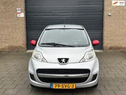 Grijs Gebruikt 2011 Peugeot 107 Sport Hatchback | € 2.950 (Eerlijke prijs)