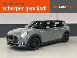Grijs, metallic lak Gebruikt 2019 Mini One Clubman Stationwagen | € 19.993 (Eerlijke prijs)
