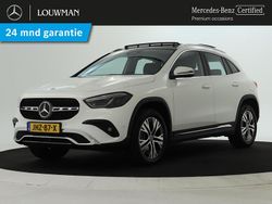 Licht poolwit uni Gebruikt 2025 Mercedes GLA250 Progressive SUV | € 49.945 (Eerlijke prijs)