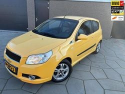 Geel Gebruikt 2010 Chevrolet Aveo LS Hatchback | € 2.995 (Duur)
