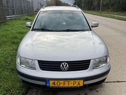 Zilver Gebruikt 2000 VW Passat Comfortline Stationwagen | € 1.200