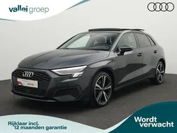 Grijs Gebruikt 2022 Audi A3 Sportback Advanced Hatchback | € 32.200 (Iets duurder)