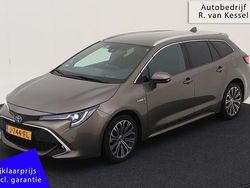 Groen, metallic lak Gebruikt 2020 Toyota Corolla Executive Stationwagen | € 24.990 (Eerlijke prijs)