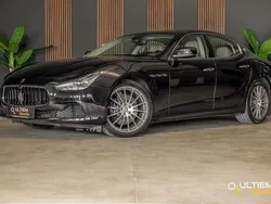 Zwart, metallic lak Gebruikt 2015 Maserati Ghibli Coupé | € 34.990 (Iets duurder)