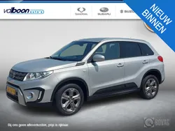 Grijs, metallic lak Gebruikt 2015 Suzuki Vitara Exclusive SUV | € 14.450 (Eerlijke prijs)