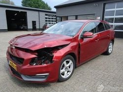 Rood Gebruikt 2015 Volvo V60 Stationwagen | € 4.350