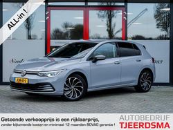 Grijs Gebruikt 2021 VW Golf VIII Active Hatchback | € 23.950 (Eerlijke prijs)