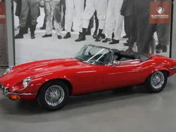 Rood Gebruikt 1974 Jaguar E-Type Cabriolet | € 124.500