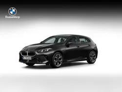 Zwart, metallic lak Gebruikt 2024 BMW 120 M Sport Hatchback | € 38.950 (Super prijs)