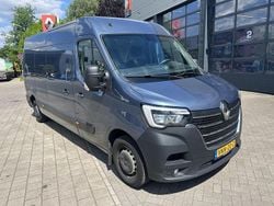 Blauw (metallic) Gebruikt 2022 Renault Master Hatchback | € 13.500 (Goede deal)