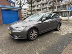 Grijs (metallic) Gebruikt 2015 Seat Leon ST Style Stationwagen | € 5.300 (Super prijs)