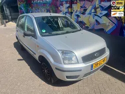 Grijs Gebruikt 2003 Ford Fusion MPV | € 1.495 (Eerlijke prijs)