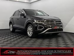 Zwart Gebruikt 2024 VW T-Roc Business SUV | € 30.950 (Goede deal)