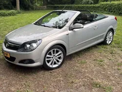 Zilver Gebruikt 2007 Opel Astra Cabriolet Cosmo Cabriolet | € 4.995 (Eerlijke prijs)