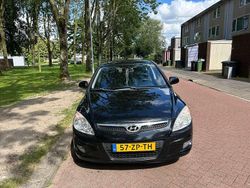 Zwart Gebruikt 2008 Hyundai i30 Dynamiq MPV | € 1.750 (Eerlijke prijs)