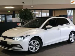 Wit Gebruikt 2020 VW Golf VIII Style Hatchback | € 24.950 (Eerlijke prijs)