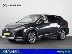 Graphite black metallic (zwart metallic) Gebruikt 2022 Lexus RX450h Luxury Line SUV | € 64.745 (Iets duurder)