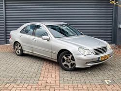 Grijs Gebruikt 2001 Mercedes C200 Elegance Sedan | € 1.150 (Super prijs)