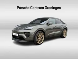 Groen Nieuw 2025 Porsche Macan SUV | € 127.605