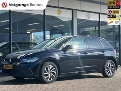 Zwart Gebruikt 2023 VW Polo Life Hatchback | € 19.340 (Goede deal)