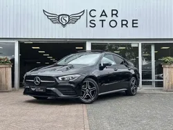 Zwart Gebruikt 2022 Mercedes CLA250e AMG line Sedan | € 34.950 (Goede deal)