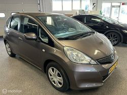 Bruin Gebruikt 2015 Honda Jazz Trend Hatchback | € 9.900 (Eerlijke prijs)
