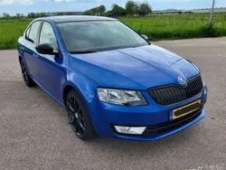 Blauw Gebruikt 2014 Skoda Octavia Elegance Sedan | € 11.999 (Eerlijke prijs)