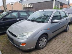 Grijs Gebruikt 2000 Ford Focus Trend Hatchback | € 1.050 (Eerlijke prijs)