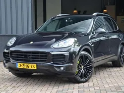 Zwart Gebruikt 2015 Porsche Cayenne SUV | € 31.950 (Eerlijke prijs)
