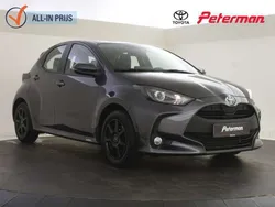 Grijs, metallic lak Gebruikt 2023 Toyota Yaris Hybrid Active Hatchback | € 21.499 (Eerlijke prijs)