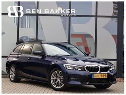 Blauw Gebruikt 2021 BMW 330 Executive Stationwagen | € 27.900