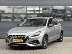 Grijs Gebruikt 2021 Hyundai i30 Comfort Hatchback | € 17.350 (Eerlijke prijs)