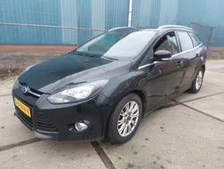 Zwart, metallic lak Gebruikt 2011 Ford Focus Titanium Stationwagen | € 1.350 (Super prijs)