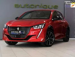 Rood, metallic lak Gebruikt 2022 Peugeot 208 GT Hatchback | € 18.745 (Eerlijke prijs)