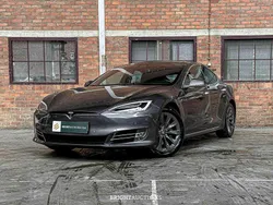 Grijs Gebruikt 2018 Tesla Model S Sedan | € 15.000