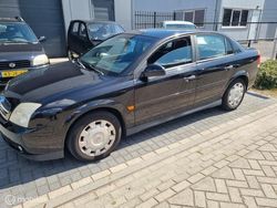 Zwart Gebruikt 2003 Opel Vectra Basis Sedan | € 850 (Duur)
