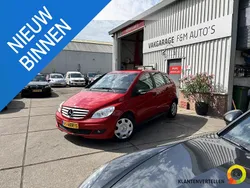 Rood Gebruikt 2006 Mercedes B200 MPV | € 3.950 (Goede deal)