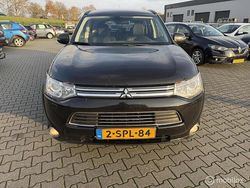 Zwart Gebruikt 2013 Mitsubishi Outlander Intense+ SUV | € 6.999 (Goede deal)