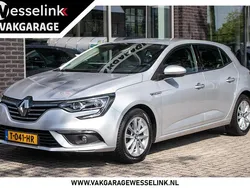 Grijs Gebruikt 2017 Renault Mégane IV LIMITED Stationwagen | € 10.950 (Eerlijke prijs)