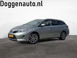 Grijs Gebruikt 2015 Toyota Auris Touring Sports Stationwagen | € 14.445 (Iets duurder)