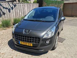 Grijs Gebruikt 2010 Peugeot 3008 Stationwagen | € 4.000 (Eerlijke prijs)