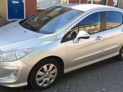 Zilver Gebruikt 2009 Peugeot 308 MPV | € 1.950 (Eerlijke prijs)