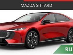 Rood Nieuw 2025 Mazda 6e Takumi-Line Hatchback | € 47.940 (Eerlijke prijs)